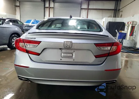 2022 Honda Accord Sport z USA, uszkodzony, nr VIN 1HGCV1F36NA009732